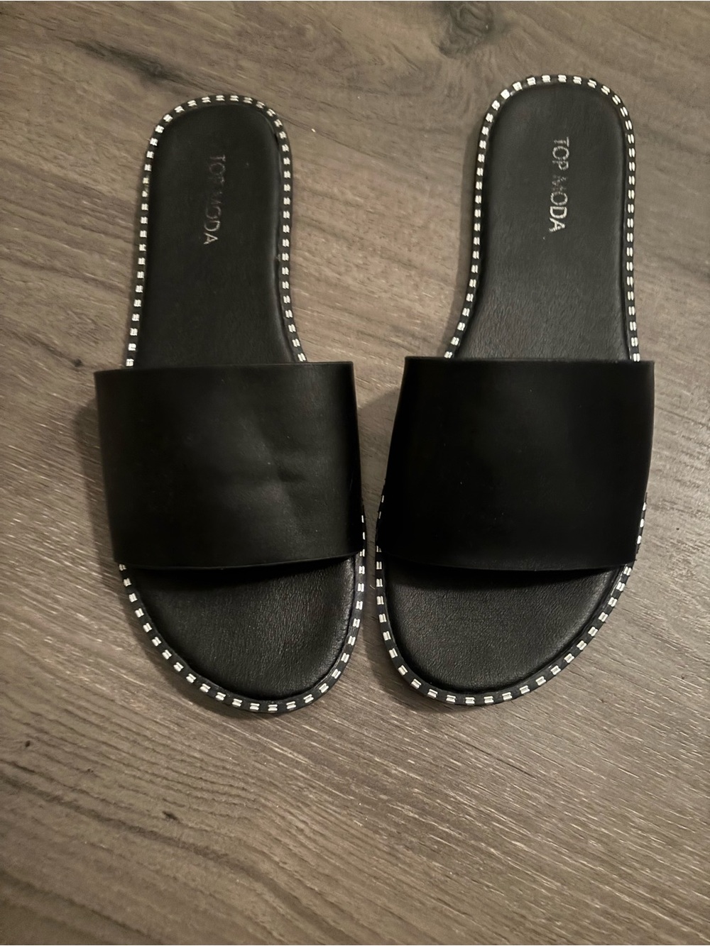 TOP Moda Black Slide Sandals with Contrast Trim